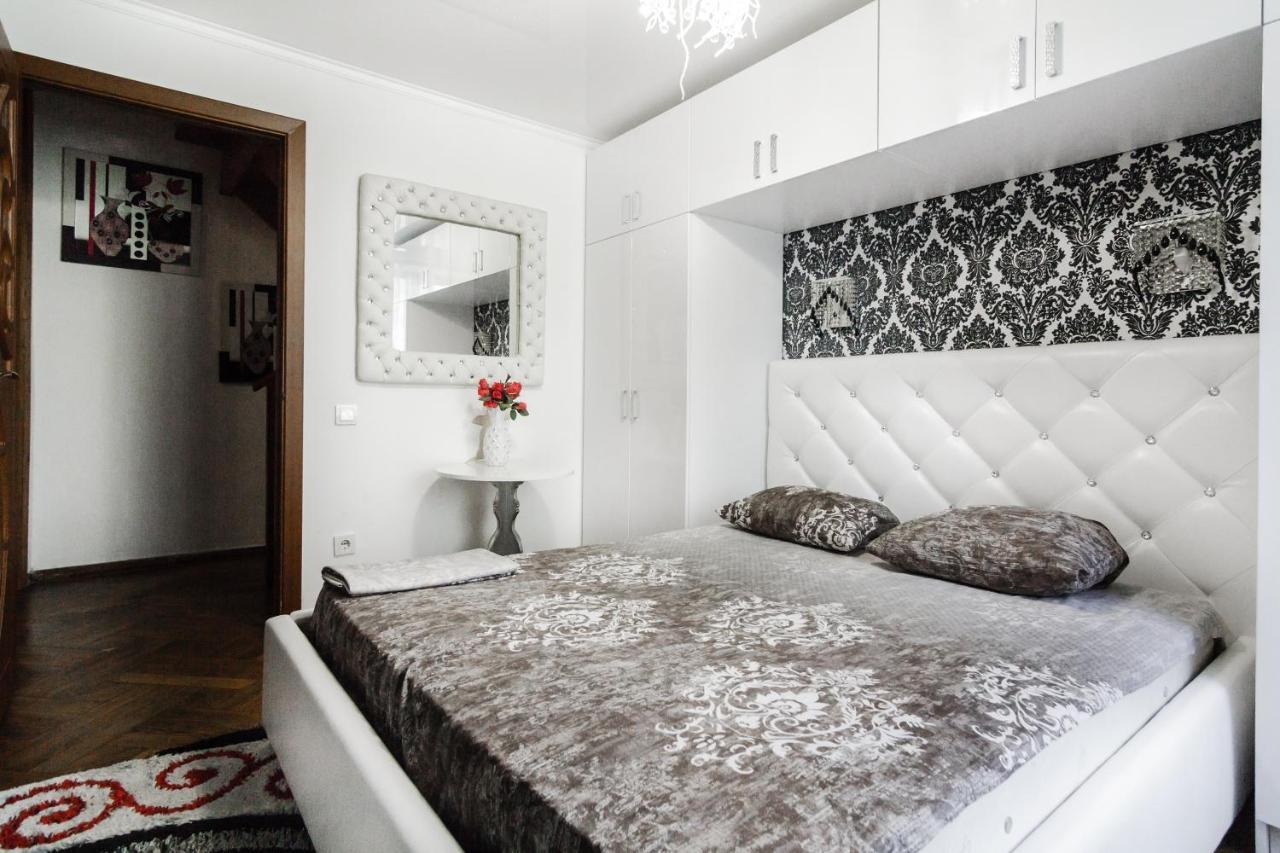Katerynynska Street 3-Bedrooms Apartment Одеса Екстер'єр фото